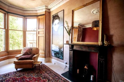 Unique character 2bd, in heart of West End, Glasgow, Marea Britanie