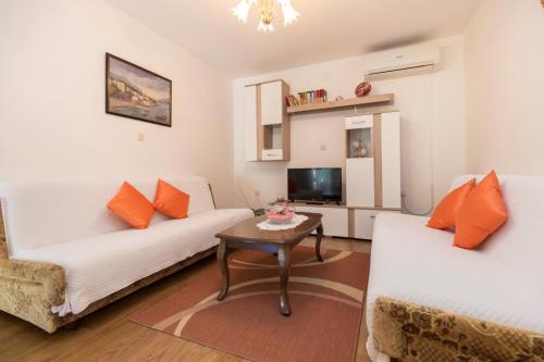Holiday house in Labin with terrace, air conditioning, W-LAN, washing machine (4866-1)