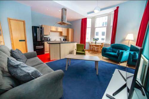Renfield Apartment, Bright and Spacious Home, Glasgow, Marea Britanie