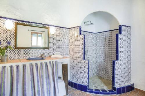 Баня в casa rural el niño Santamaría , con piscina y wifi