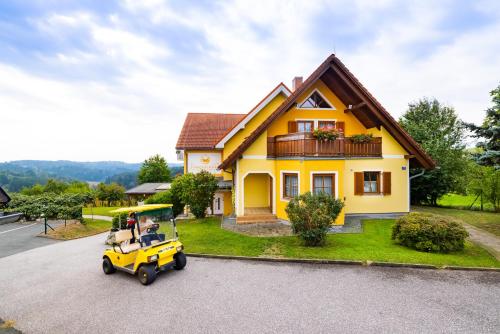 Golf & Therme Sonnenpension Frühstückshotel Burgauberg Stegersbach,  Stegersbach – Updated 2023 Prices