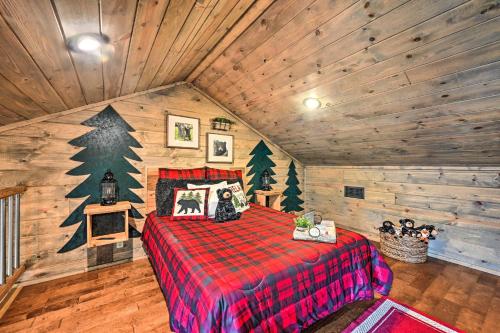 Gallery image of Luxe Cabin with Tesla Charging Station, 3 Mi to Lake in Stephens Gap
