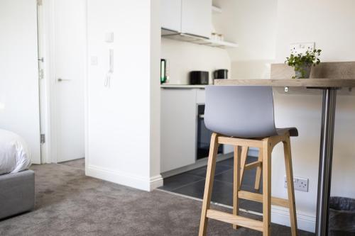Bright & Beautiful Studio Flat in Bristol photo 14
