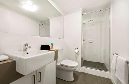 Comfort Apartments Royal Gardens Image