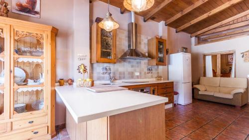 Dapur atau dapur kecil di Casa Monte Verde Ojen by Ruralidays