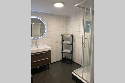 Koupelna v ubytování Modern rustgevend chalet in Putten 131