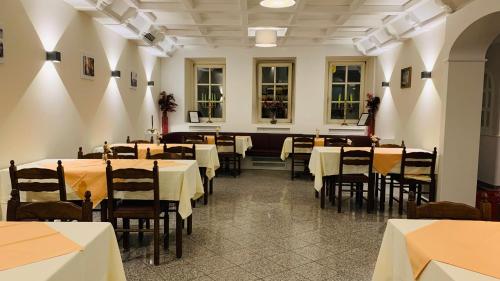 Εστιατόριο ή άλλο μέρος για φαγητό στο Hotel Gold´ne Krone