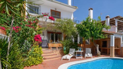 Casa Estacion Malaga - Campanillas by Ruralidays, Málaga ...