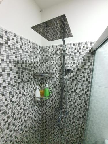 Et badeværelse på Departamento todo 1 piso en Encarnación