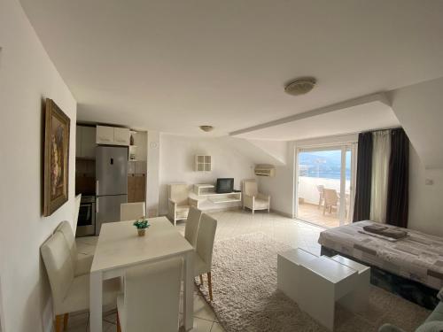 Gallery image of Veselinka Apartments & Rooms in Budva