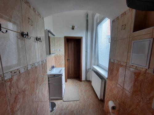 Un baño de Apartmány U sv. Anny