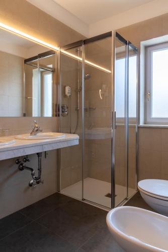 Ένα μπάνιο στο Hotel Goldenes Roessl-adults only