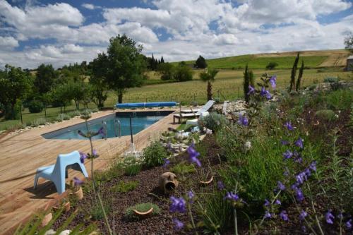 Imagen de la galería de Gîte - Holiday Home Vent Tramontane, en Limoux