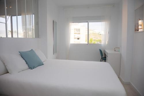 Postel nebo postele na pokoji v ubytování Apartamento Los Olivos II - Cullera