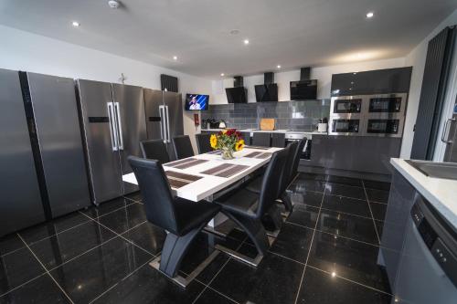 The Ashcroft Studios & Apartments with Free Parking photo 61