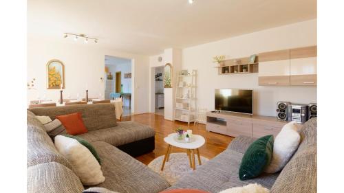 Holiday Home Tina by Rent Istria