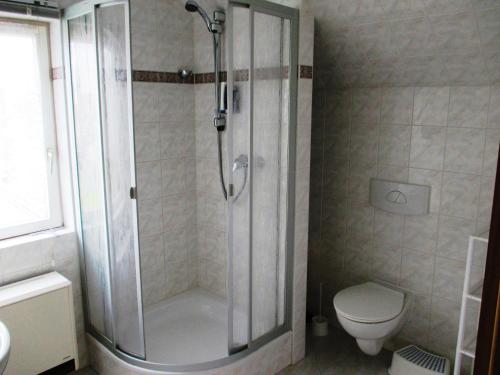 Ένα μπάνιο στο Ferienhaus Herm