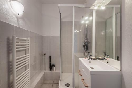 Ένα μπάνιο στο Studio avec loggia - à 200m de la plage - Parking