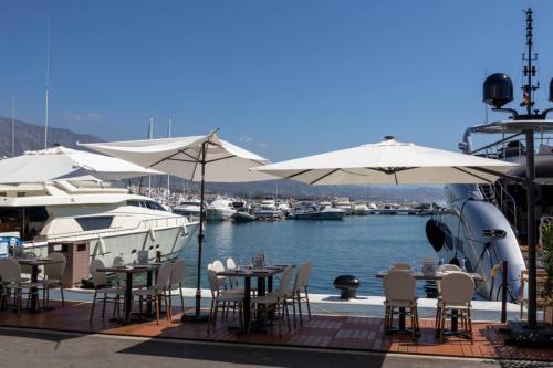 1 Puerto Banus second line, luxury apartement