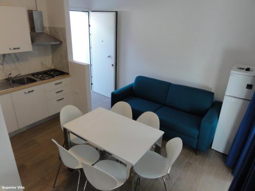 A kitchen or kitchenette at Villa Principe