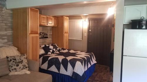 E5 Condo – Photos 4