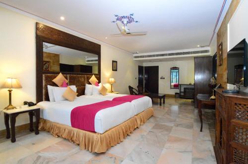 Talai Bagh Palace – Photos 5