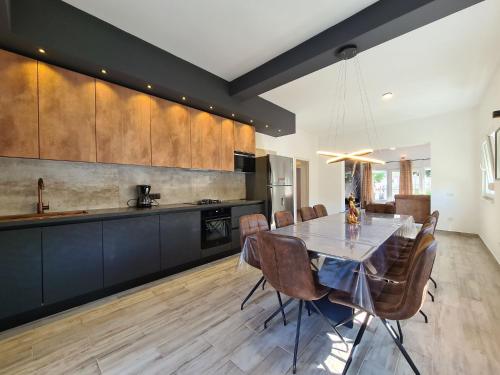 House Plavi 2130