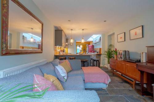 Χώρος καθιστικού στο Lovely Central Cambridge Home