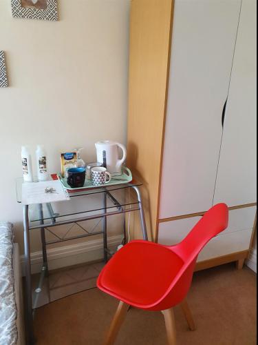 Beachfront Worthing Homestay Room – Photos 3
