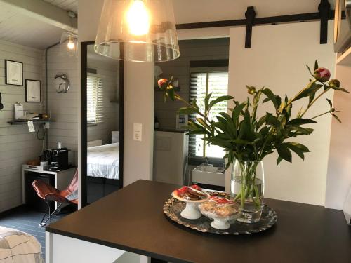 Dapur atau dapur kecil di Tiny House Boatshed
