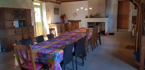 Fotografie z fotogalerie ubytování Domaine de La Maison d'Aum v destinaci Bourrou