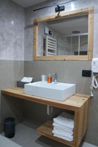Bilik mandi di Apartment Al Sasso