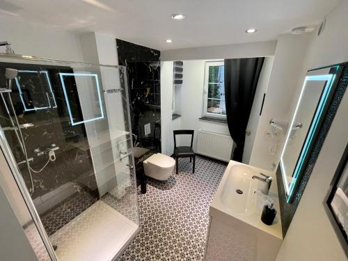 Kúpeľňa v ubytovaní Apartamenty MICHEL Gdańsk Centrum BOUTIQUE HOTEL