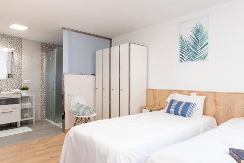 Afbeelding uit fotogalerij van Casa El Castañal con Piscina Privada in Vigo