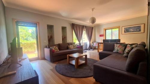 2 Terrace Town House
