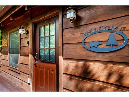Cabin in the Woods w/ Hot Tub photo 43
