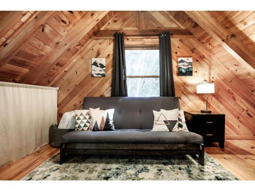 Cabin in the Woods w/ Hot Tub photo 25