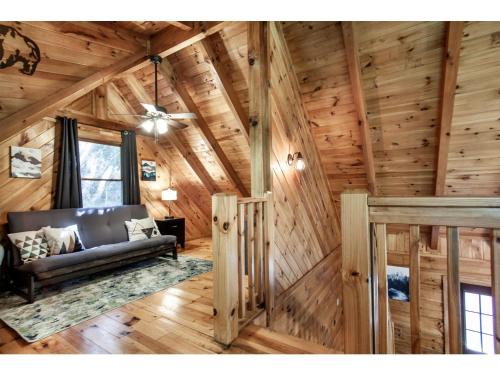 Cabin in the Woods w/ Hot Tub photo 29