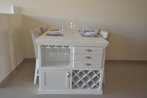 Gambar di galeri bagi Modern stylish apt. steps away from the beach di Nuevo Vallarta