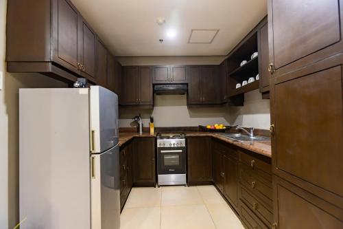 Sta Barbara Residence Hotelにあるキッチンまたは簡易キッチン
