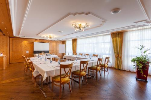 Gallery image of Weisses Rössli Swiss Quality Hotel in Brunnen