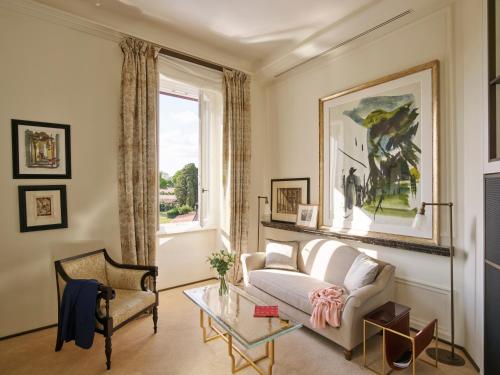 Χώρος καθιστικού στο Hotel Eden - Dorchester Collection