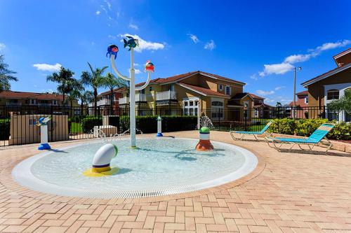 Family Getaway Townhome at Lake Berkley 15min to Disney photo 17