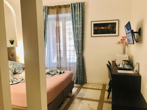 Posteľ alebo postele v izbe v ubytovaní KAMBAL LUXURY SUITES