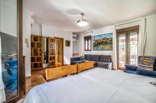 Postel nebo postele na pokoji v ubytování Apartamento con patio cordobés en San Basilio & Parking