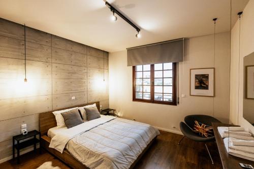 A bed or beds in a room at Fort D-Val luxurious apartment