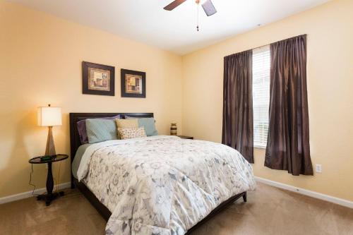 3Br 2Bath Condo Balcony 5min Conv Center 2087ft photo 18