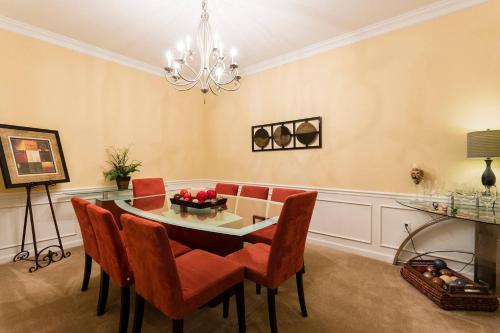 3Br 2Bath Condo Balcony 5min Conv Center 2087ft photo 24