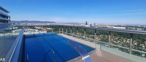 Gallery image of Superior Apartment & Rooftop Pool in Vienna