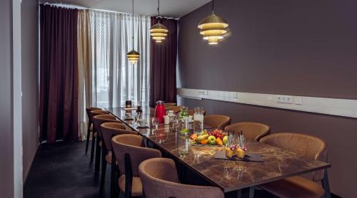 Χώρος καθιστικού στο Radisson Blu Marina Palace Hotel, Turku